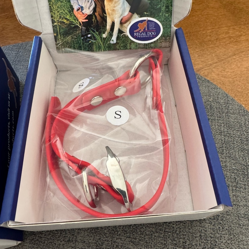 Leash and collar bundle